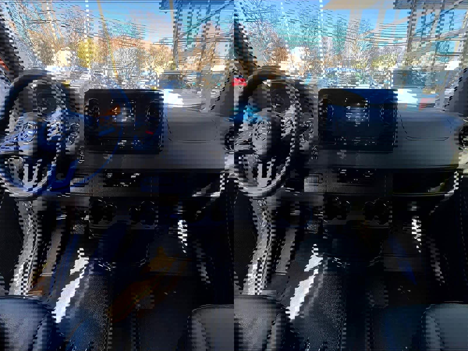 Used 2023 Mercedes-Benz Sprinter 2500 image 17