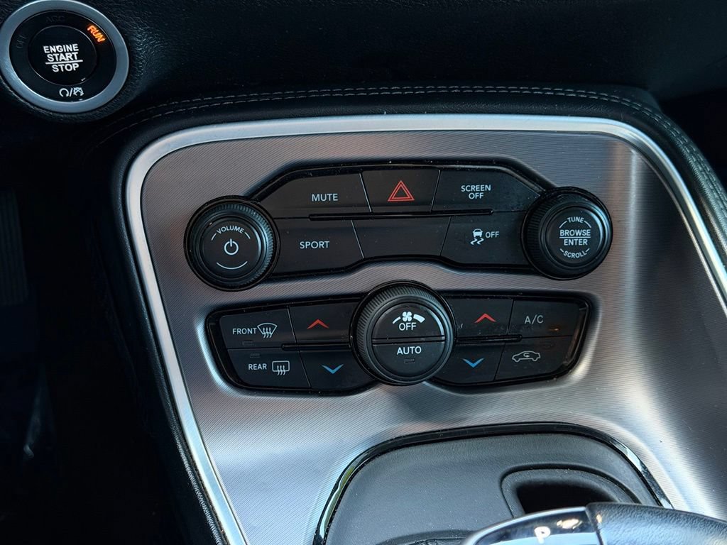 Used 2021 Dodge Challenger SXT RWD image 23