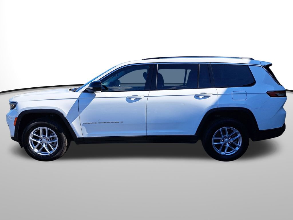 Used 2023 Jeep Grand Cherokee L Laredo image 9