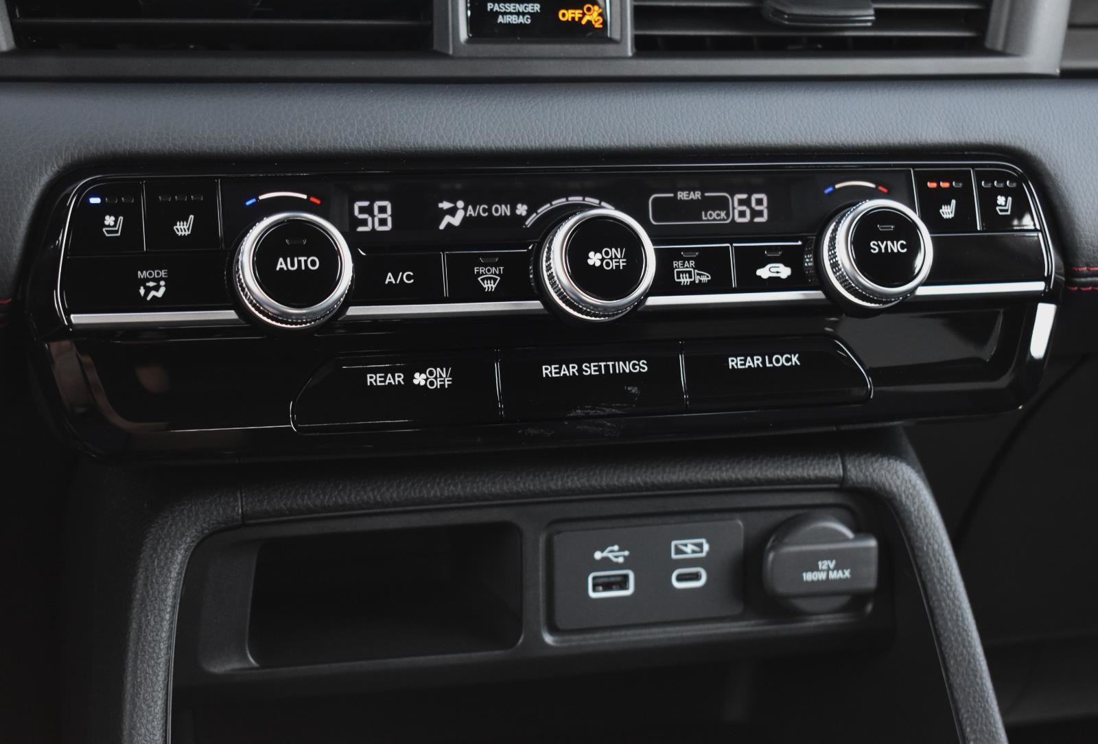 New 2025 Honda Pilot Black Edition image 9