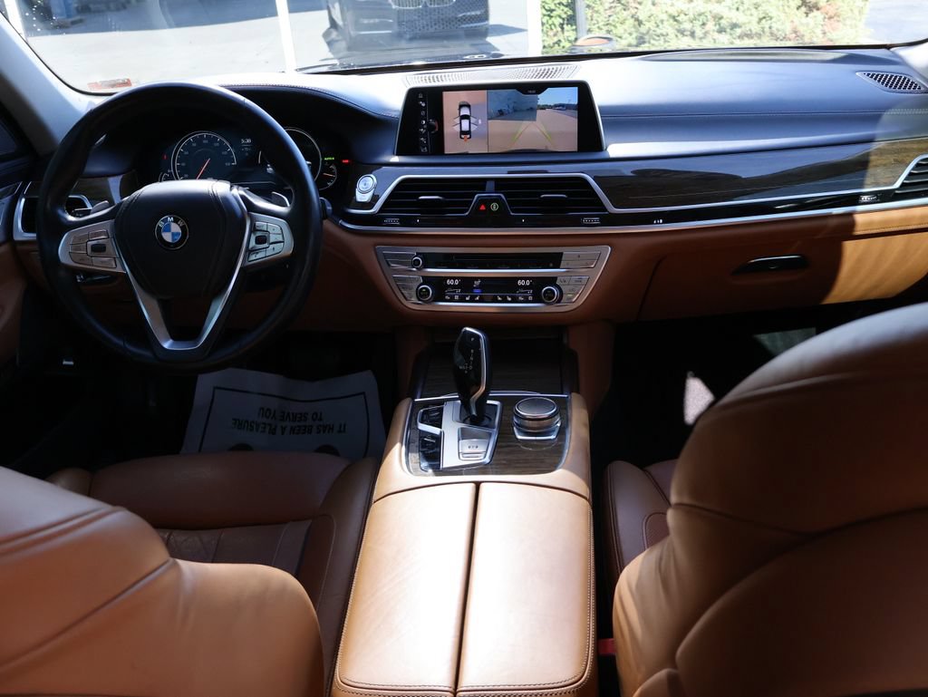 Used 2016 BMW 750i xDrive AWD/4WD image 15