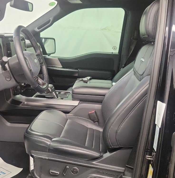 Used 2024 Ford F150 Platinum image 11