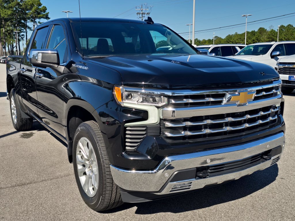 Certified 2025 Chevrolet Silverado 1500 LTZ w/ Technology Package AWD/4WD image 7