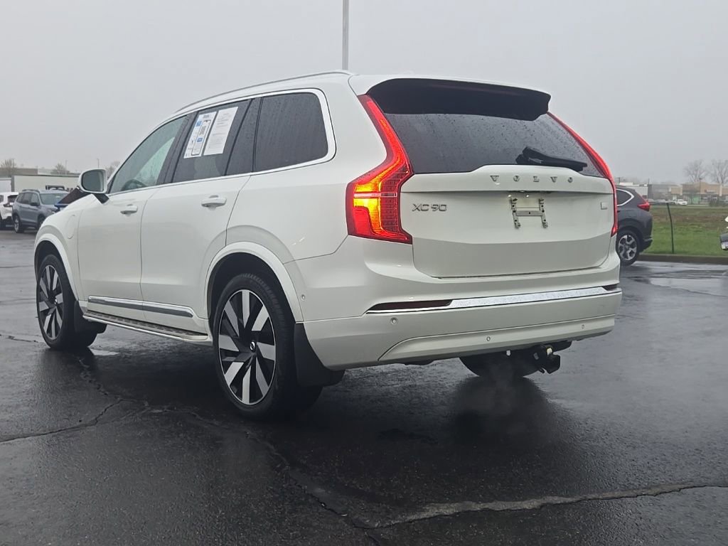 Used 2023 Volvo XC90 T8 Ultimate AWD/4WD image 5