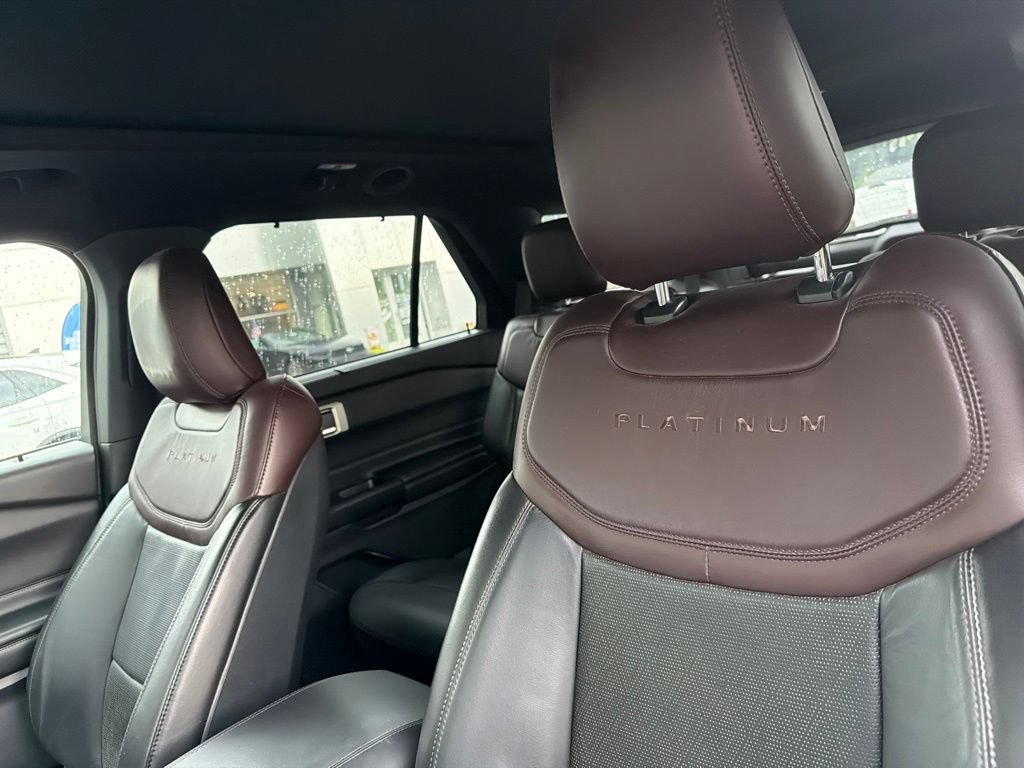 Used 2020 Ford Explorer Platinum w/ Premium Technology Package AWD/4WD image 10