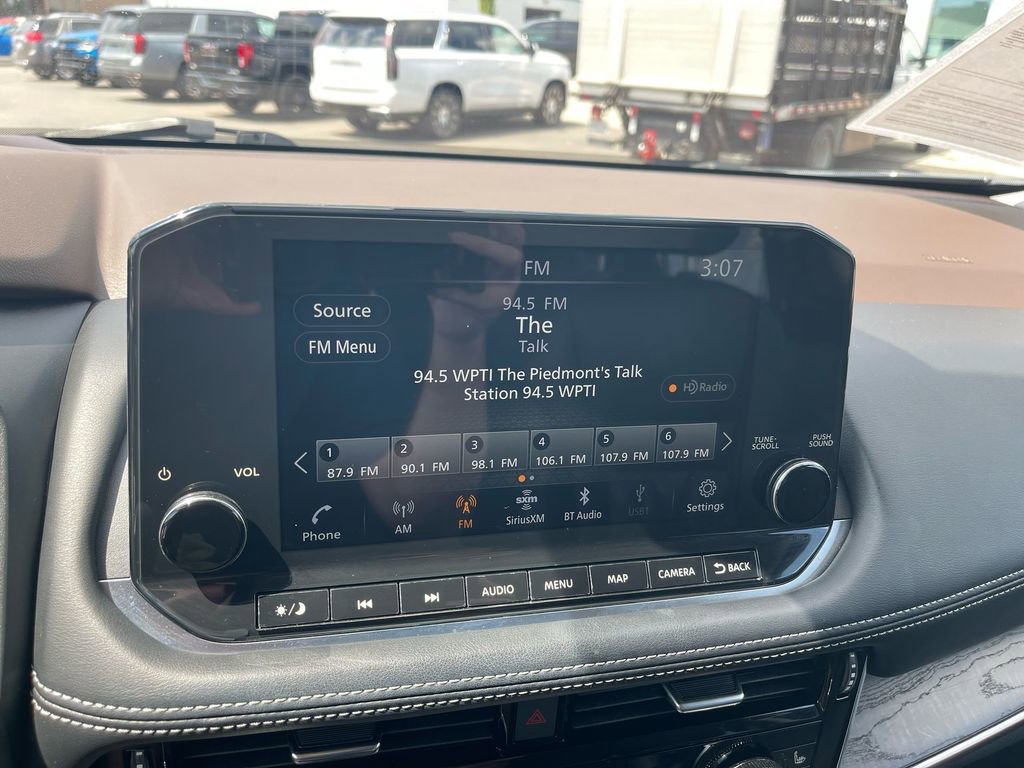 Used 2021 Nissan Rogue Platinum image 20