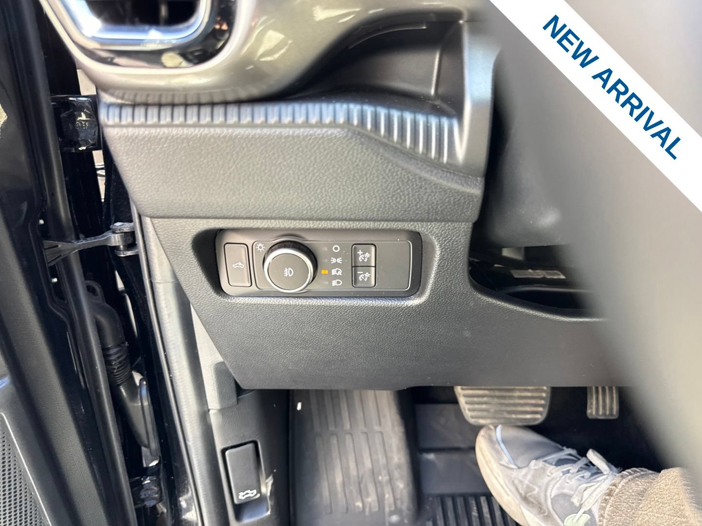 Used 2025 Ford Ranger XLT w/ Equipment Group 301A High AWD/4WD image 19