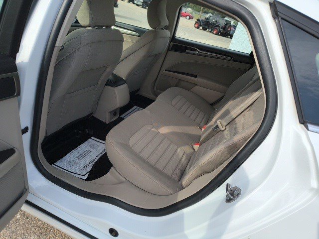 Used 2018 Ford Fusion SE image 13