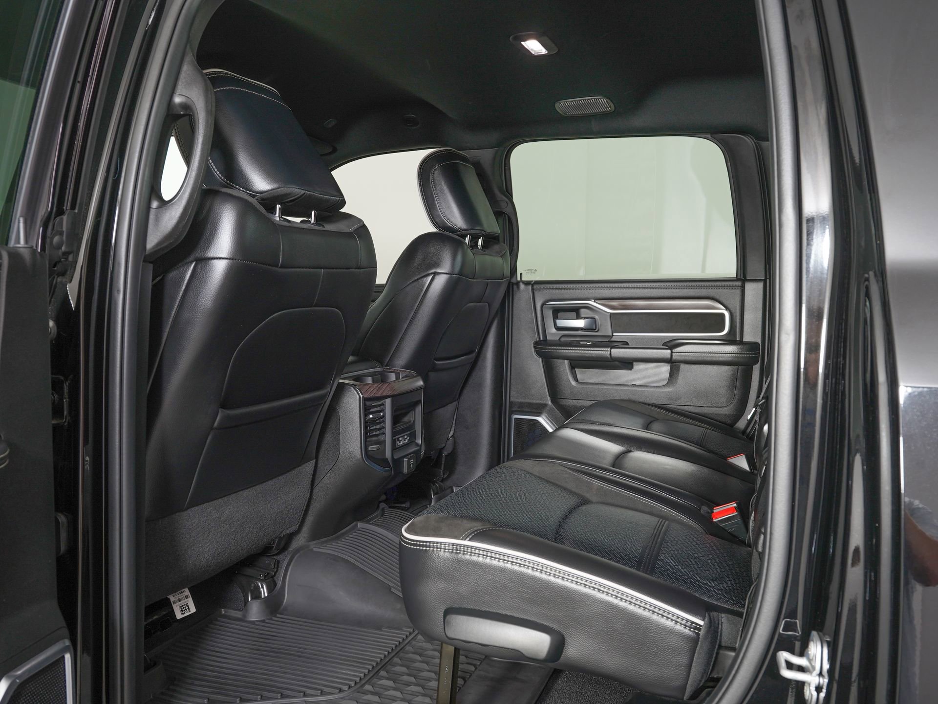 Used 2025 RAM 2500 Laramie w/ Night Edition image 12