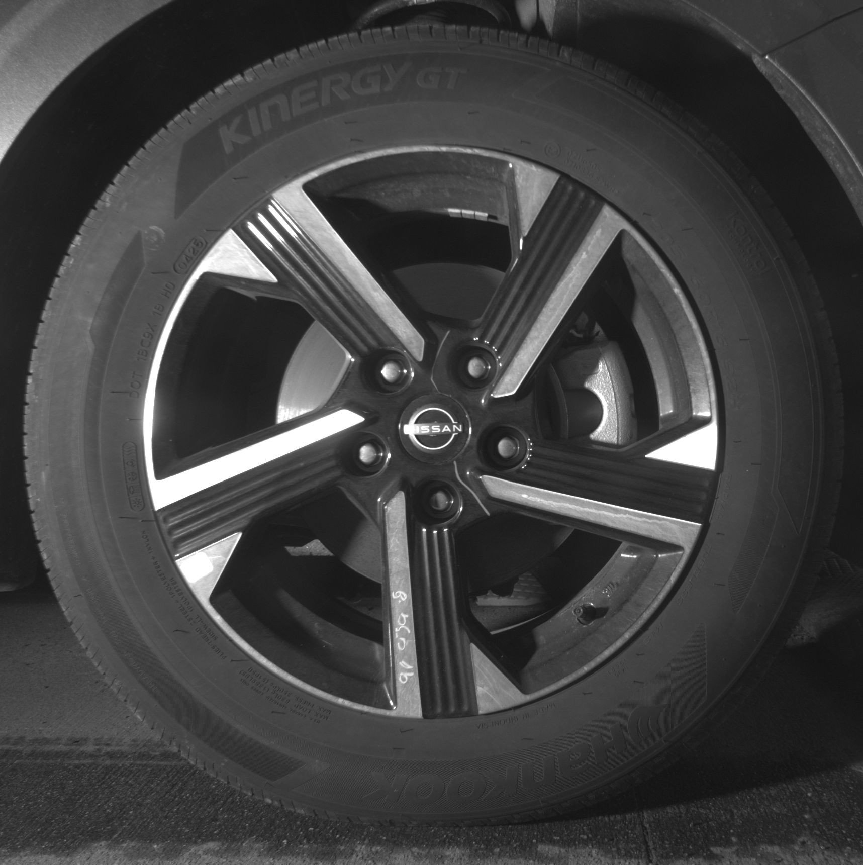 Used 2025 Nissan Sentra SV image 13