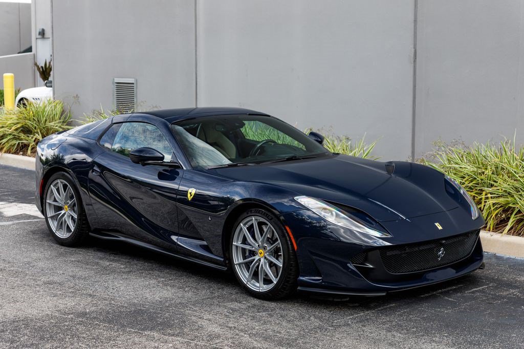 Used 2022 Ferrari 812 GTS RWD image 7
