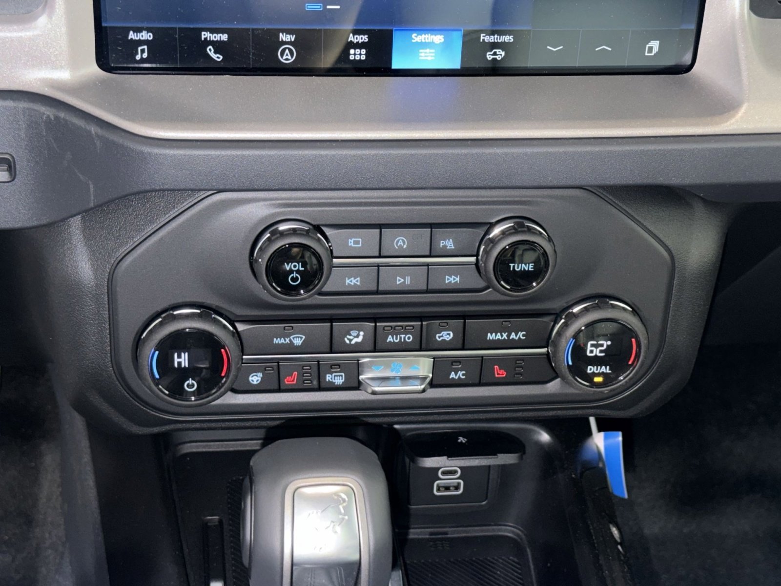 New 2026 Ford Bronco Outer Banks image 24