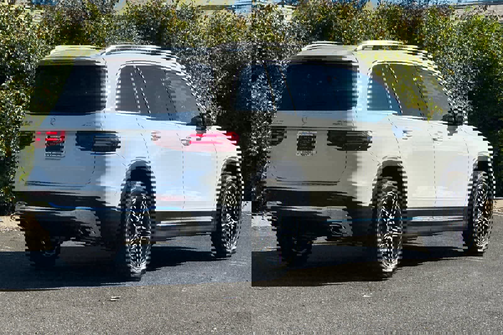 New 2026 Mercedes-Benz GLB 250 4MATIC image 3