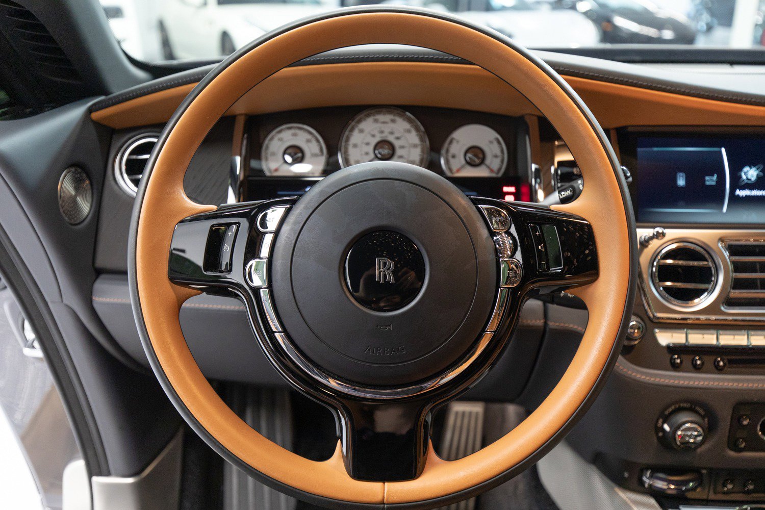 Used 2018 Rolls-Royce Wraith RWD image 17