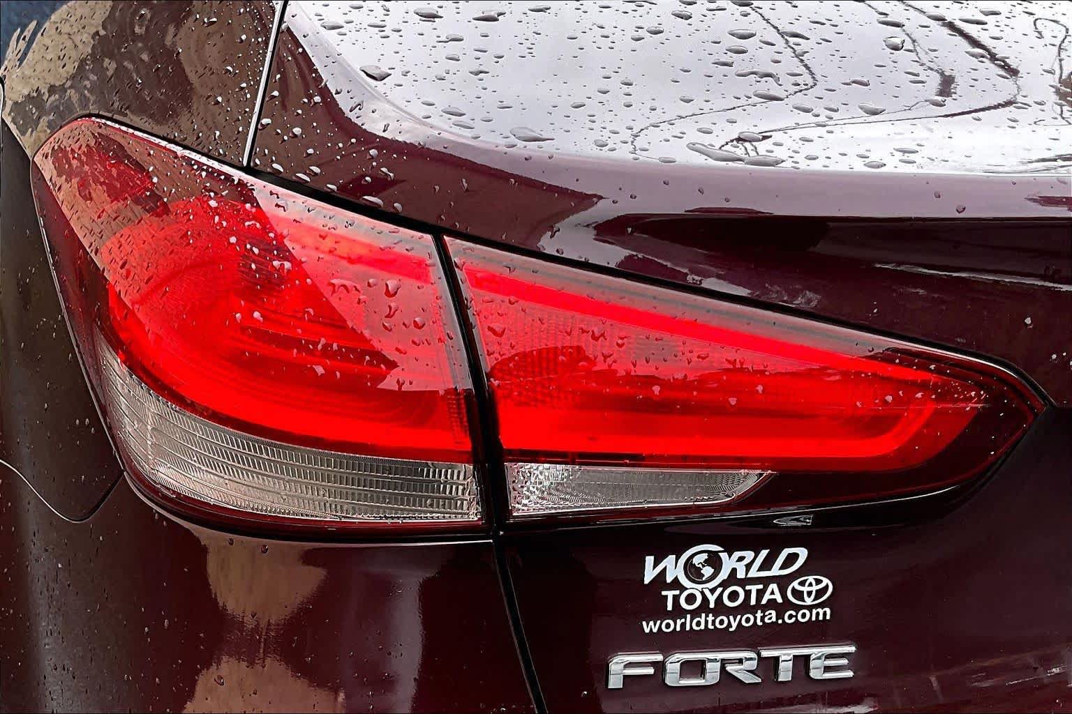 Used 2018 Kia Forte LX FWD image 28