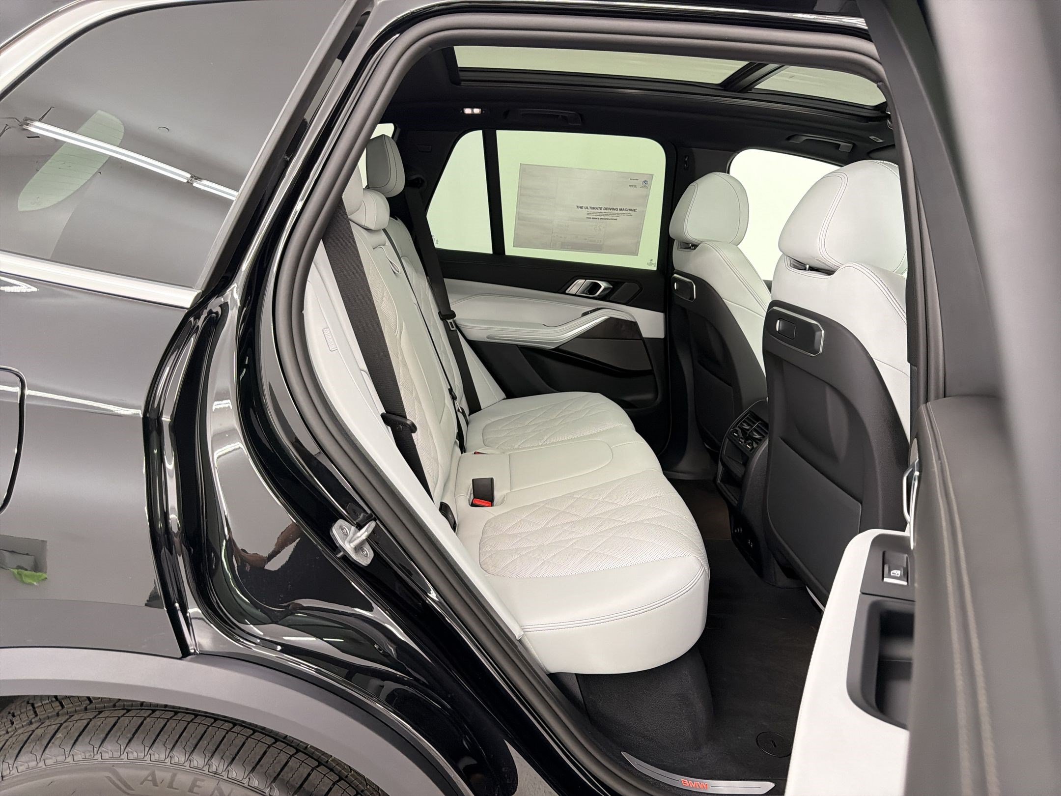 New 2026 BMW X5 xDrive40i w/ Premium Package AWD/4WD image 29