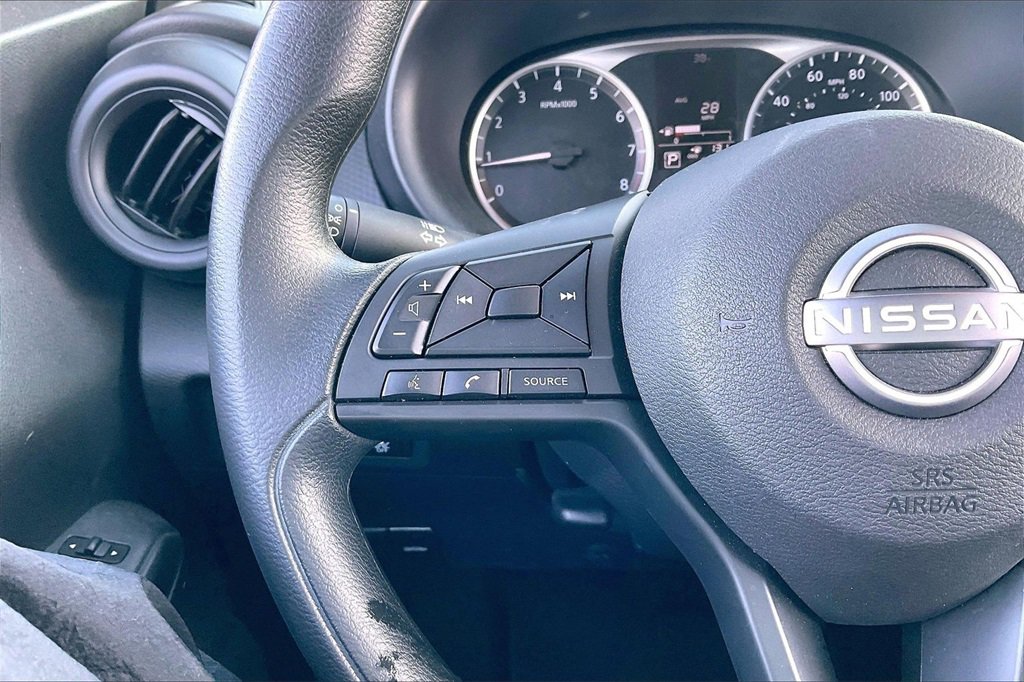 Used 2025 Nissan Kicks Play S image 17