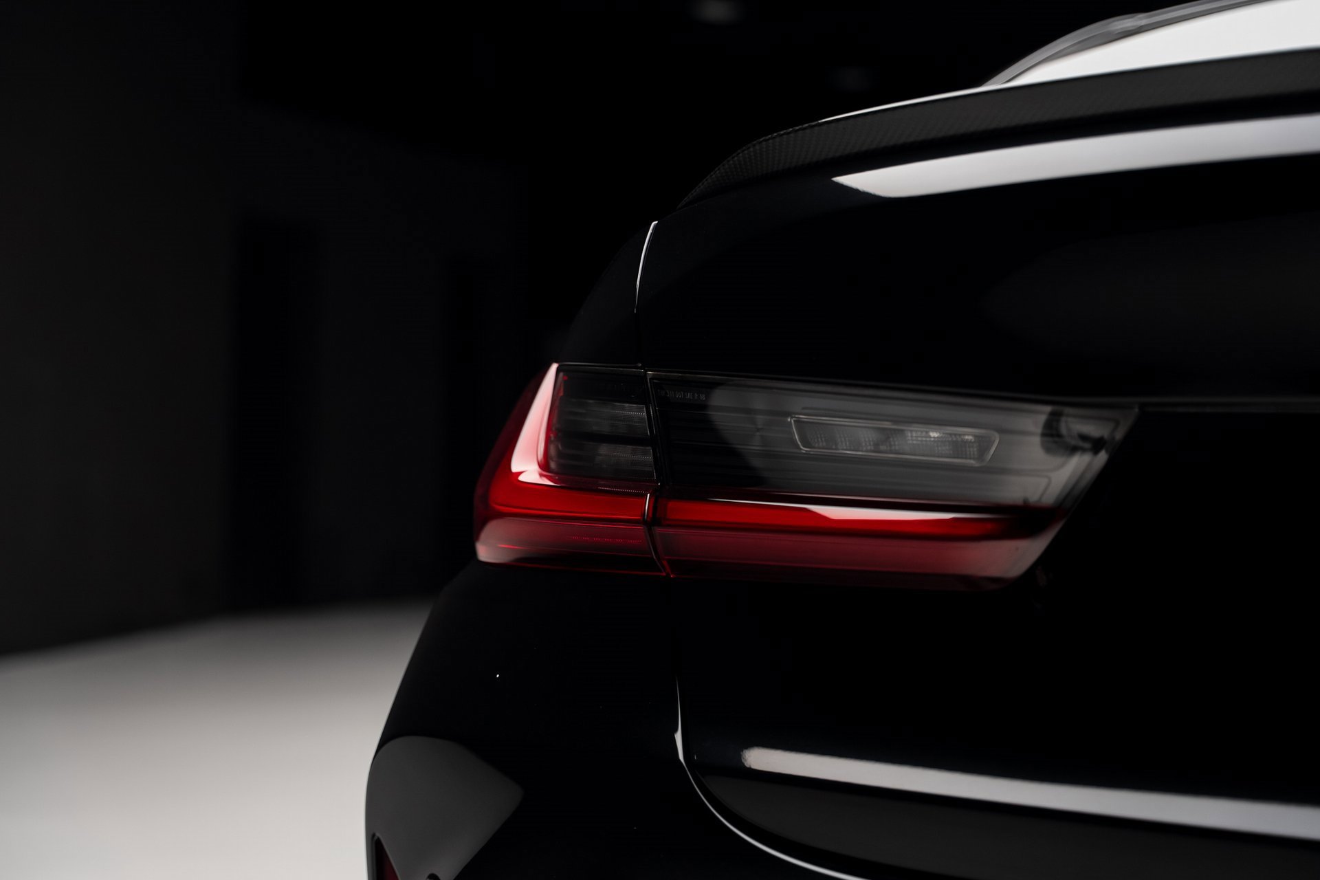 Used 2022 BMW M3 Competition w/ M Carbon Exterior Package image 28