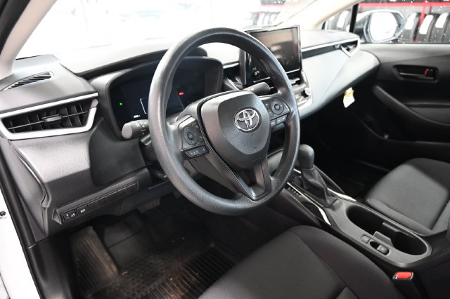 Used 2026 Toyota Corolla LE FWD image 21