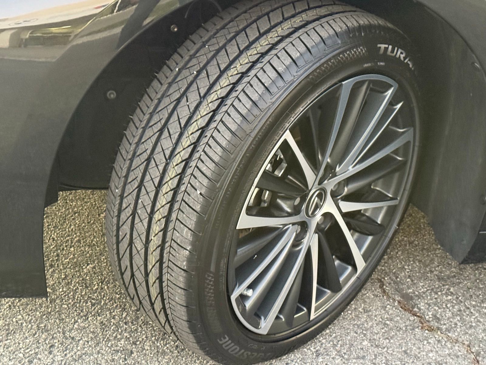 Used 2025 Lexus ES 300h w/ Premium Package image 18