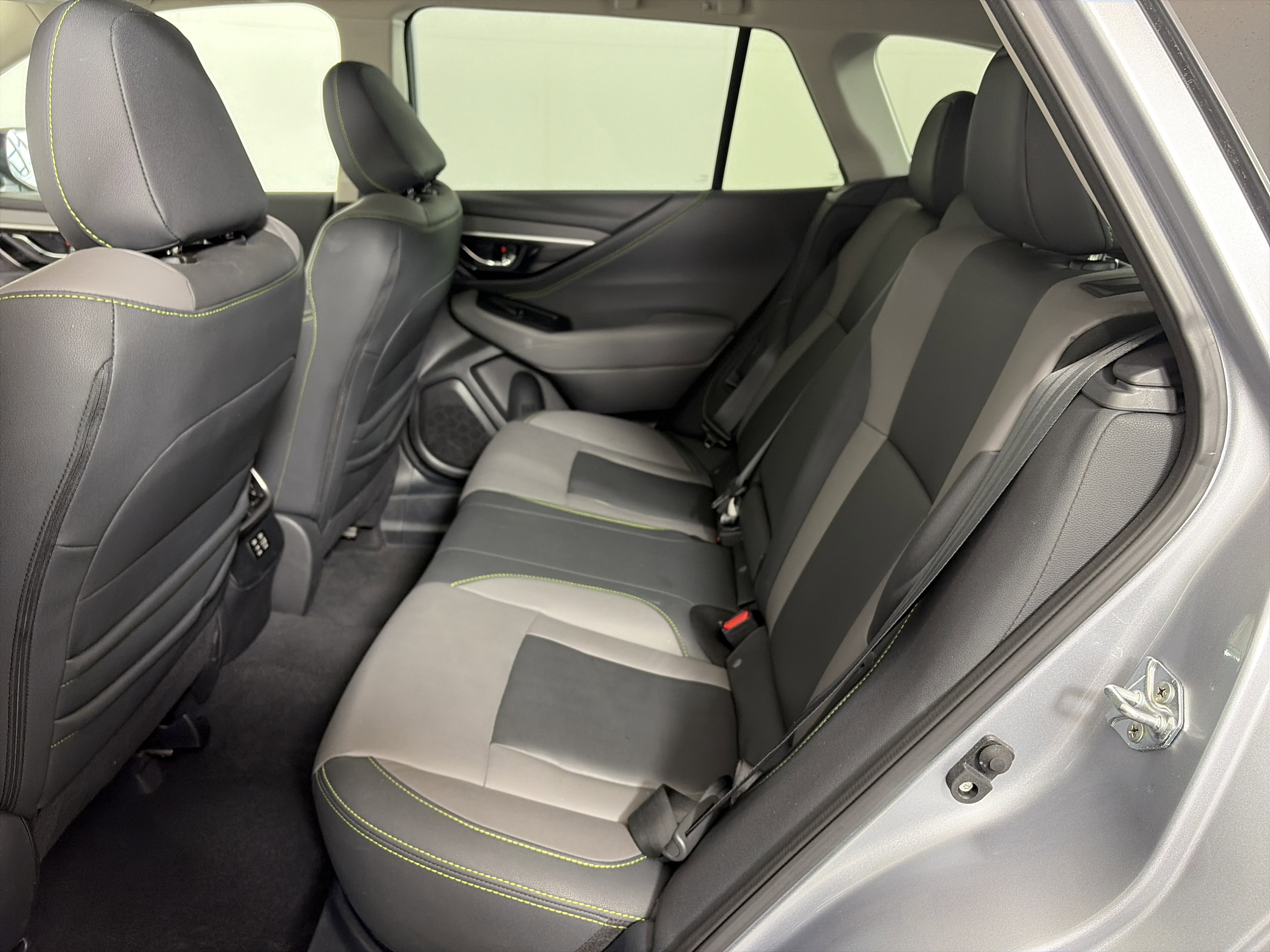 Certified 2025 Subaru Outback Onyx Edition AWD/4WD image 7