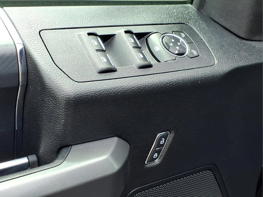 Used 2019 Ford F150 XLT w/ Equipment Group 302A Luxury AWD/4WD image 14