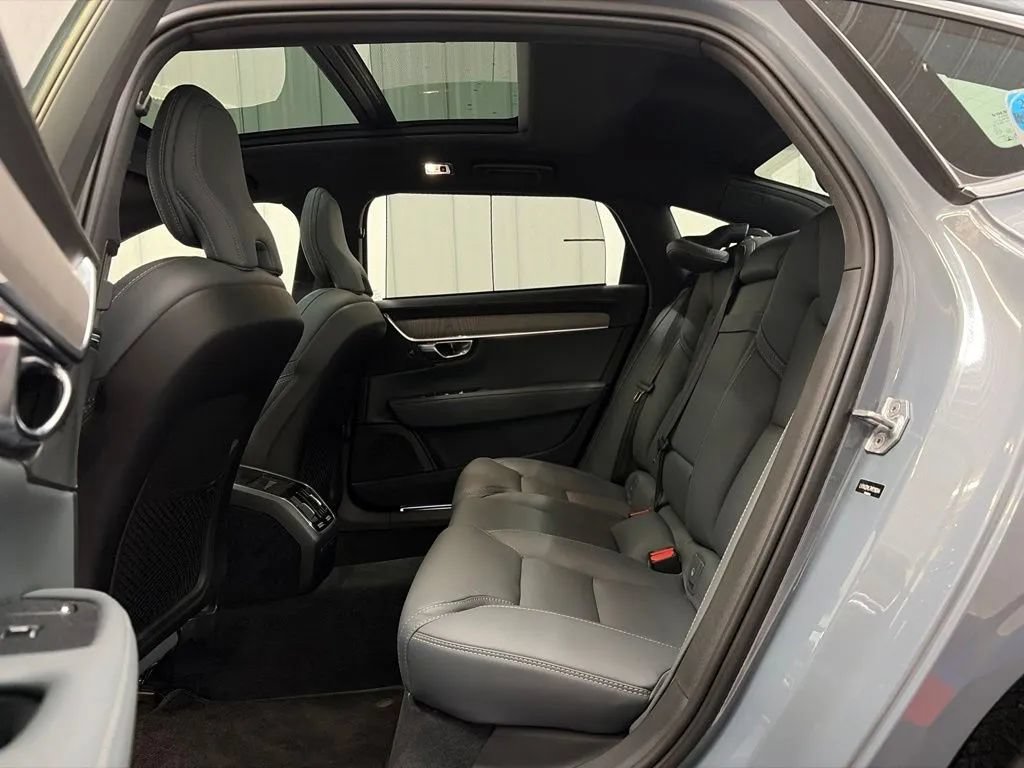 Used 2021 Volvo S90 T6 Inscription AWD/4WD image 13