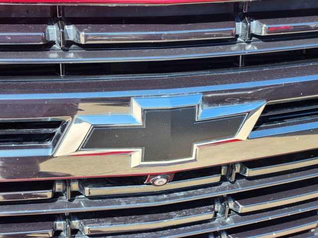 Used 2022 Chevrolet Suburban RST w/ Luxury Package AWD/4WD image 12