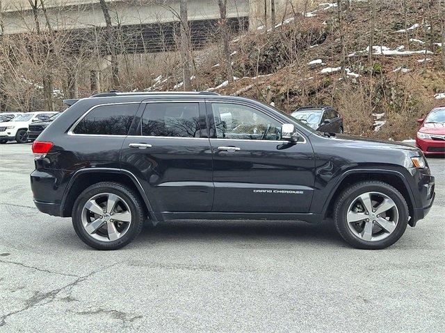 Used 2014 Jeep Grand Cherokee Overland w/ Advanced Technology Group image 9