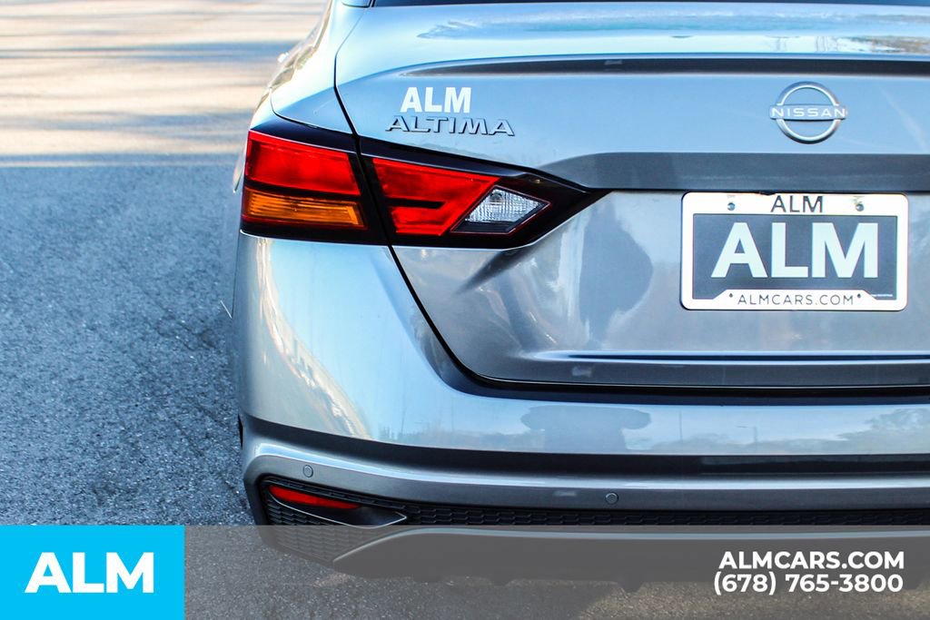 Used 2024 Nissan Altima 2.5 SV image 12