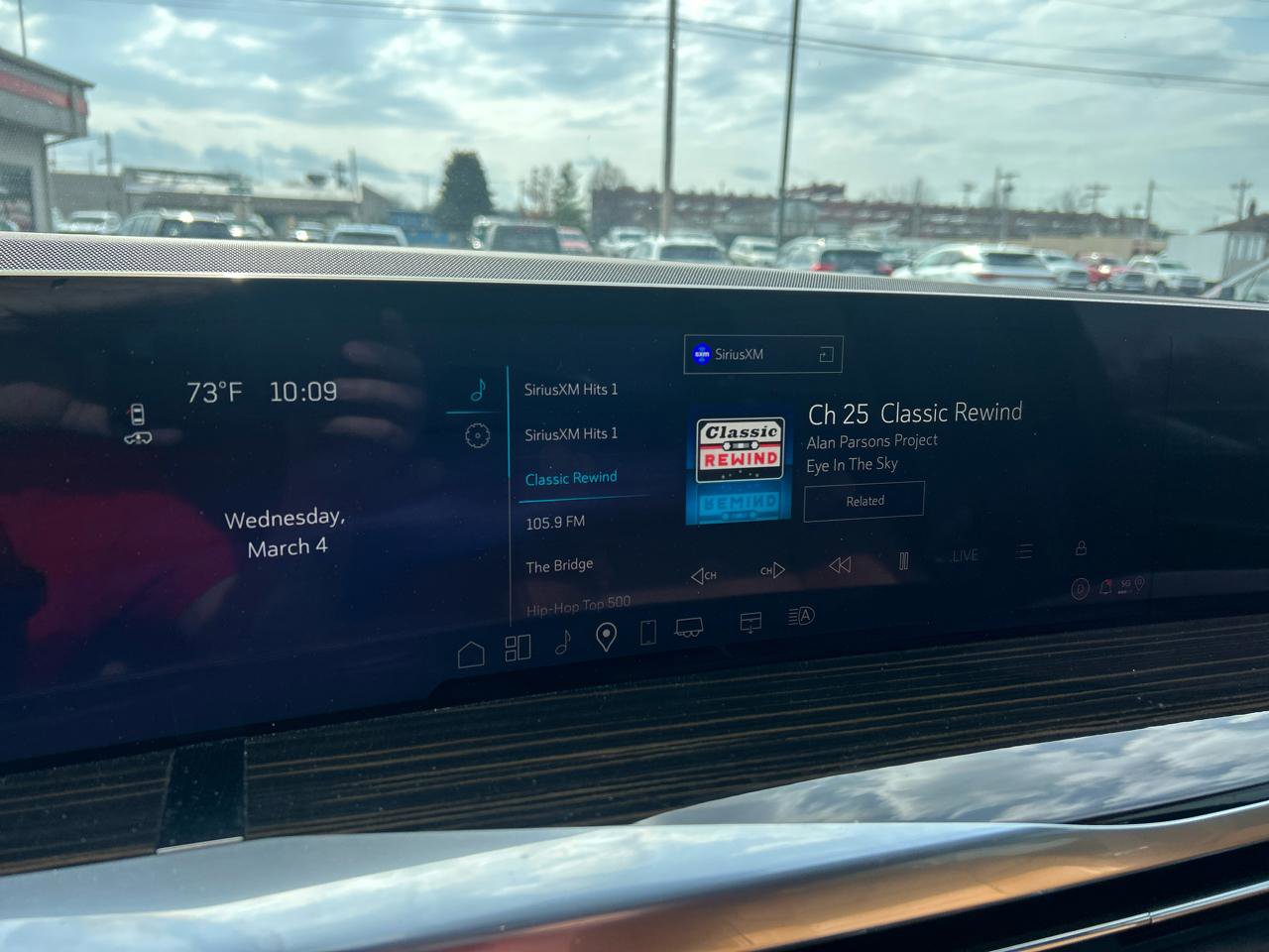 Used 2025 Cadillac Escalade Premium Luxury w/ Touring Package image 19