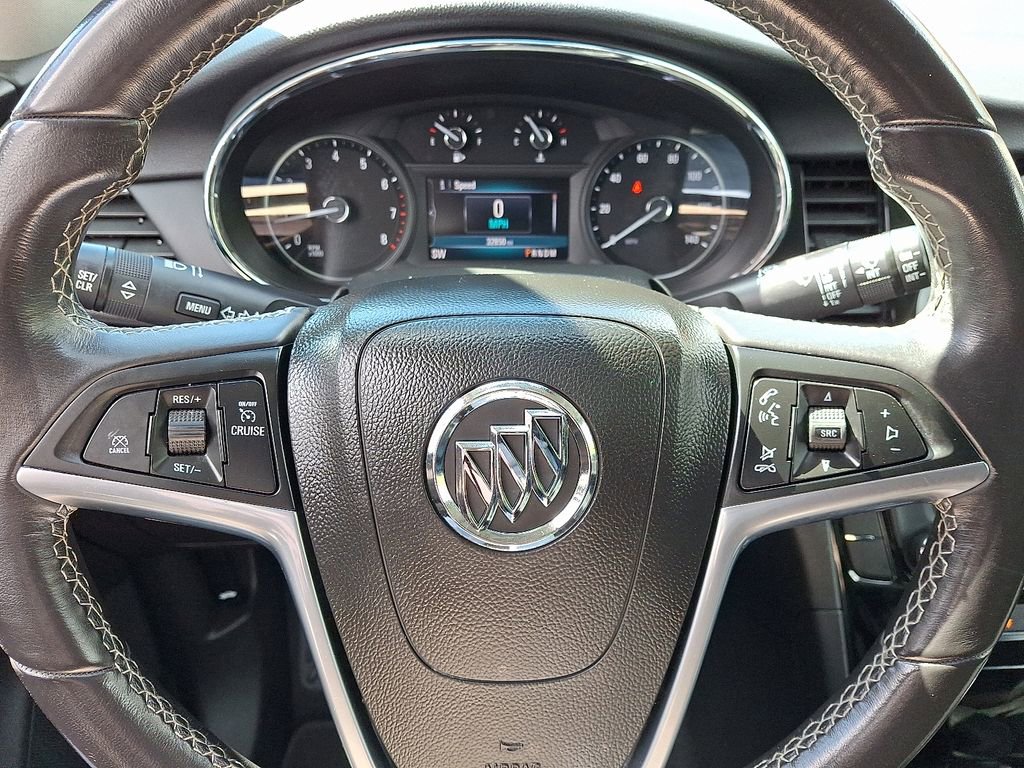 Used 2022 Buick Encore Preferred image 20