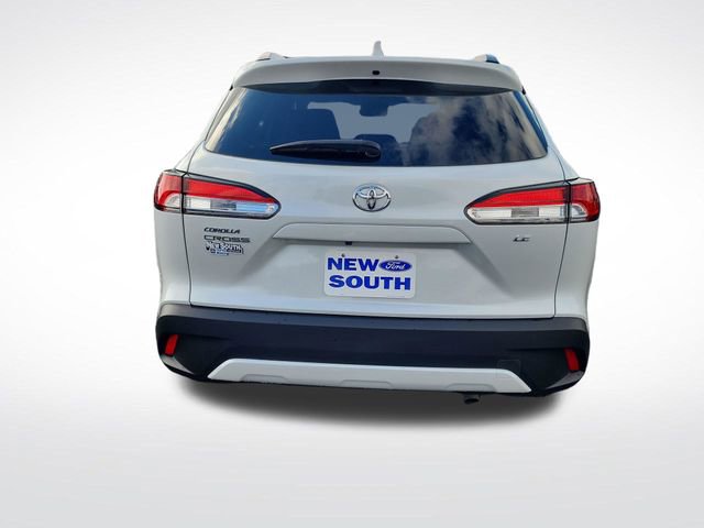 Used 2023 Toyota Corolla Cross LE image 4