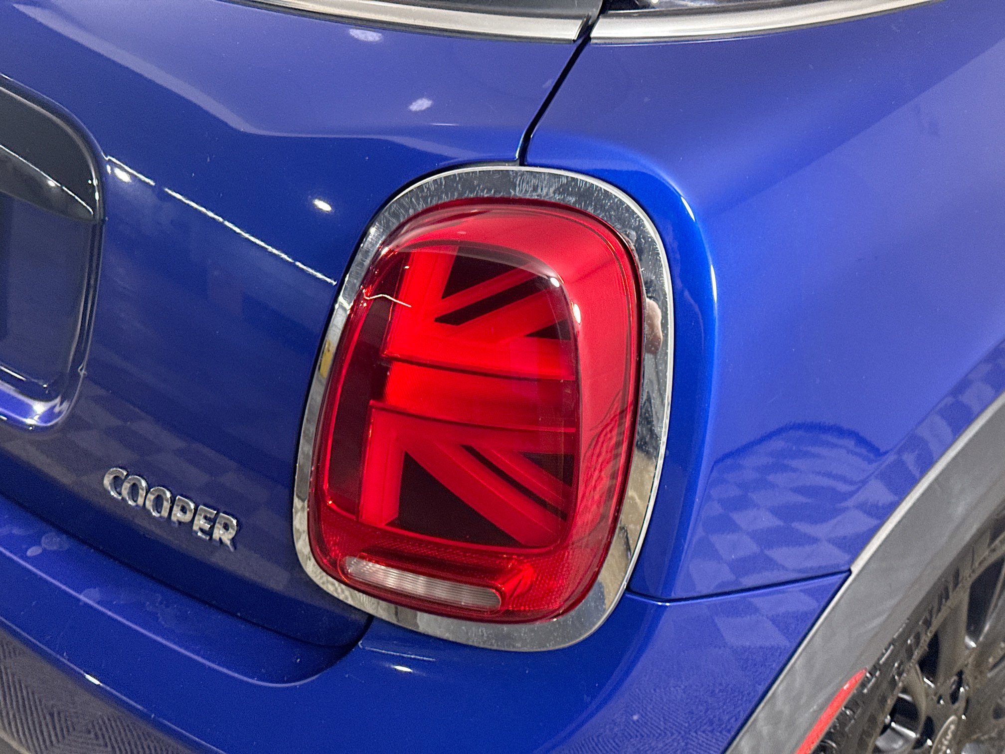 Used 2020 MINI Cooper 4-Door Hardtop image 34