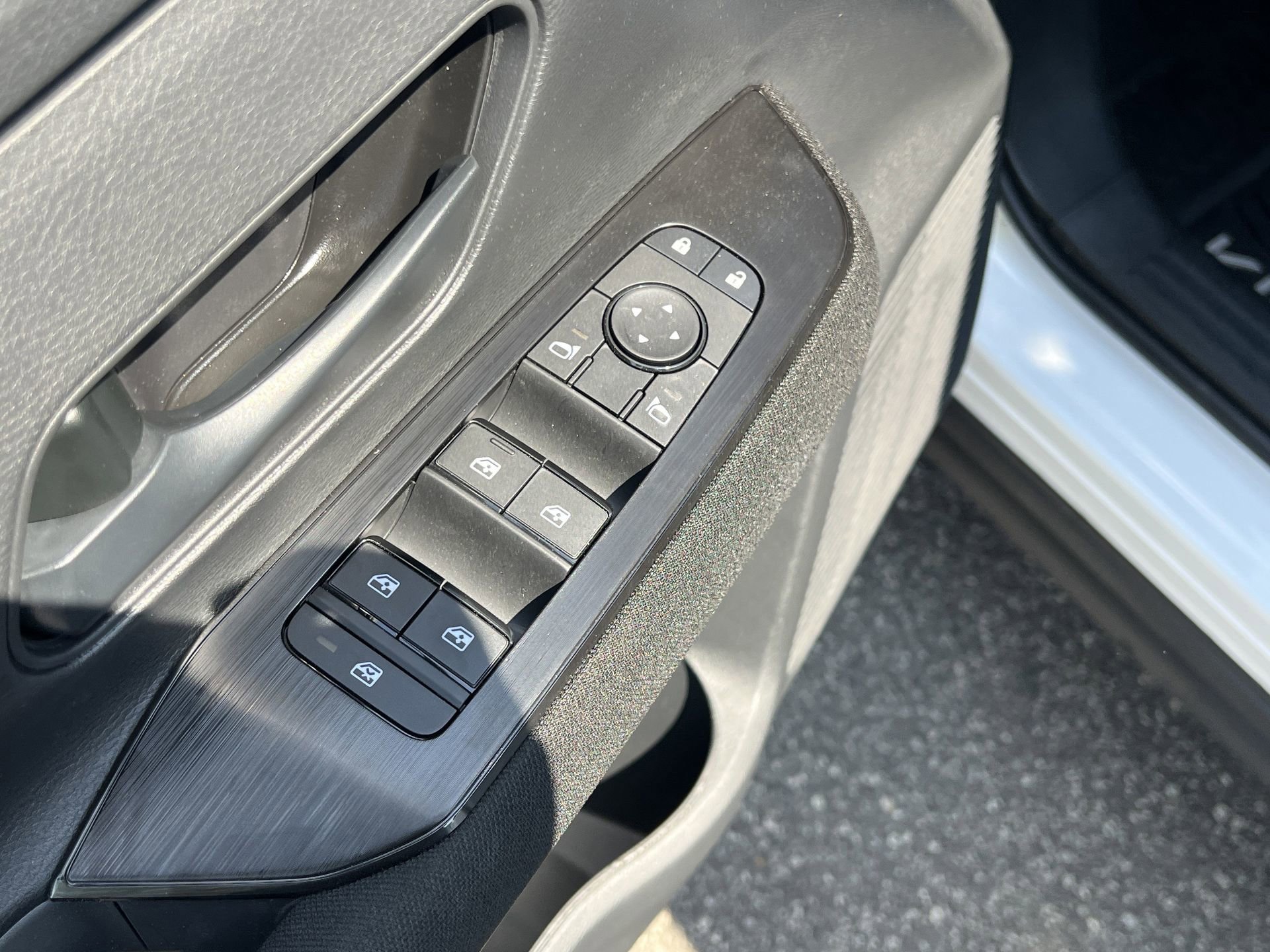 New 2026 Nissan Kicks S FWD image 13