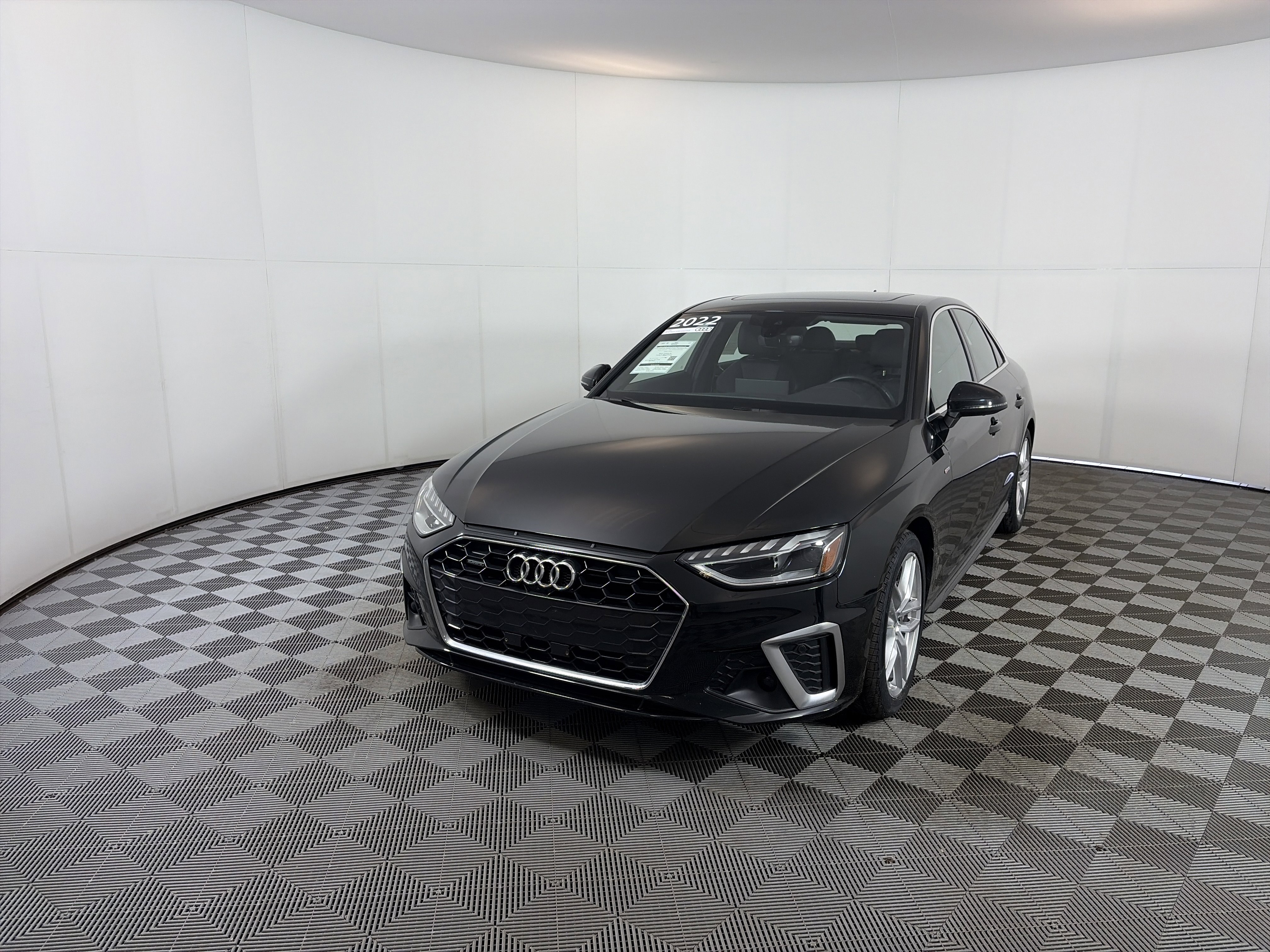 Certified 2022 Audi A4 2.0T Premium Plus image 2