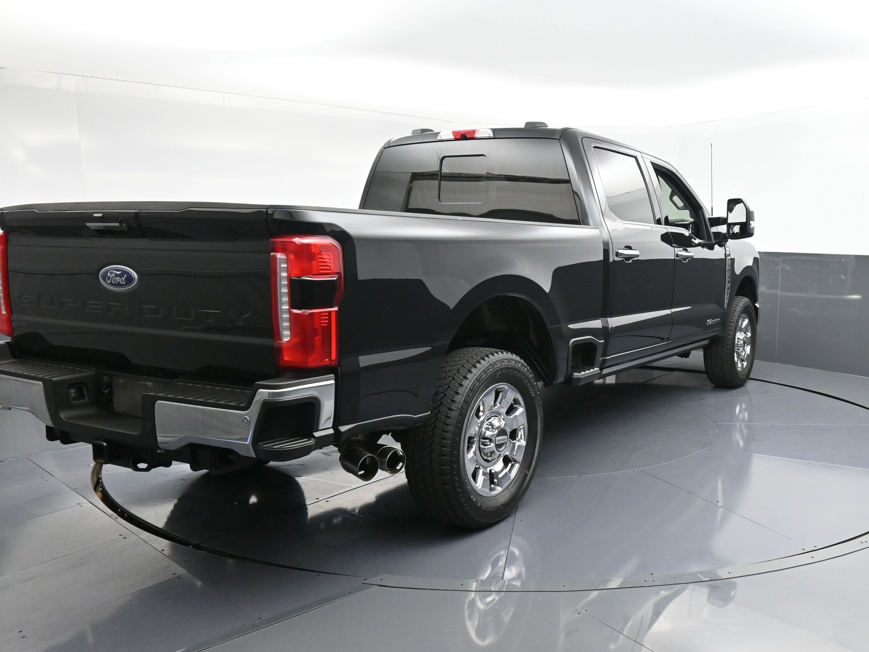 Used 2024 Ford F250 Lariat w/ Lariat Ultimate Package image 8