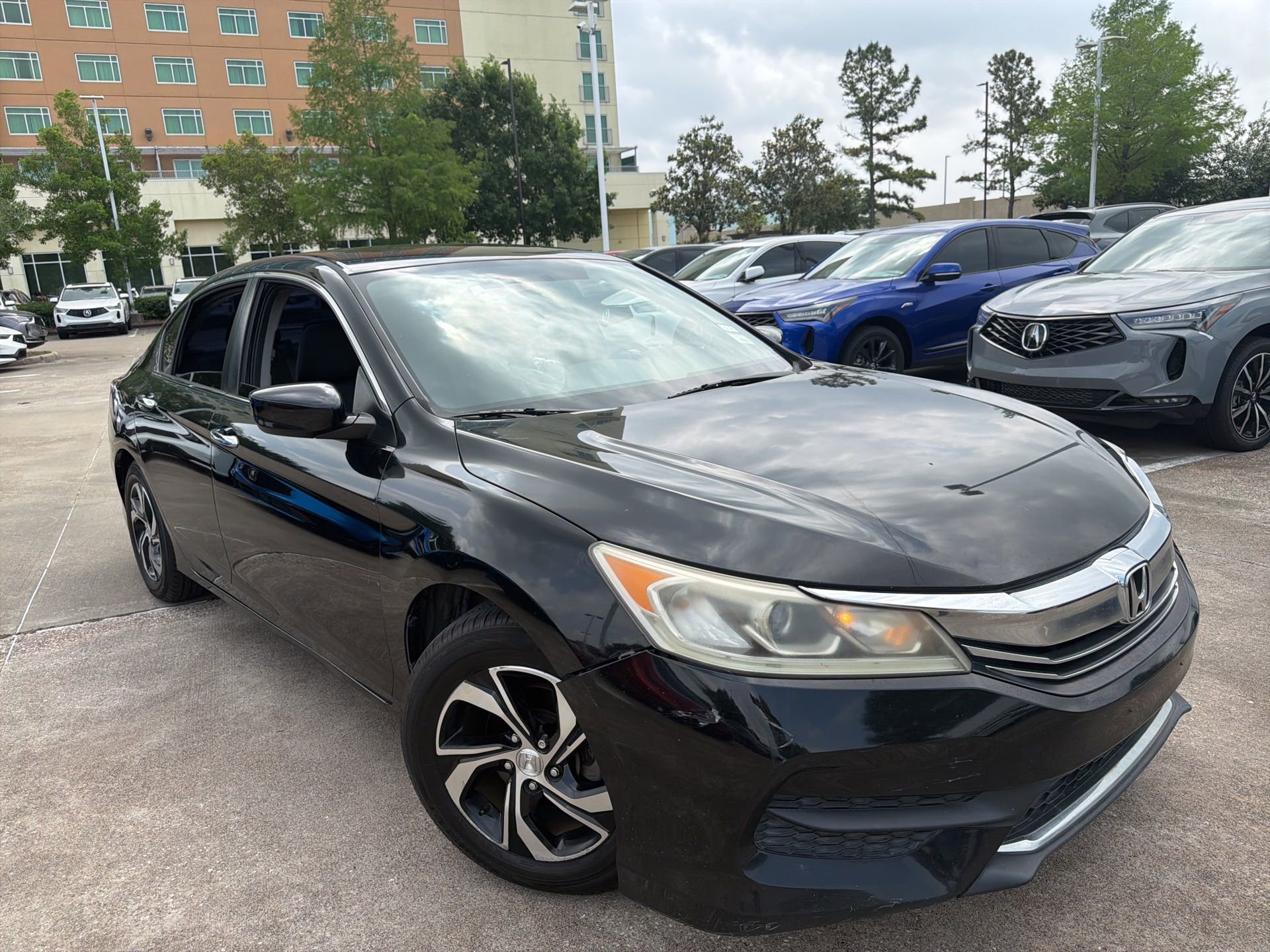 Used 2016 Honda Accord LX image 3