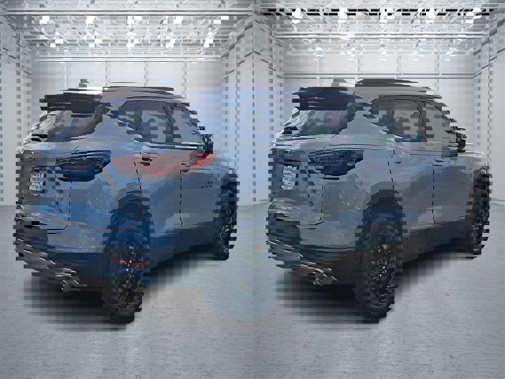 Certified 2024 Chevrolet Blazer LT w/ Midnight/Sport Edition image 5