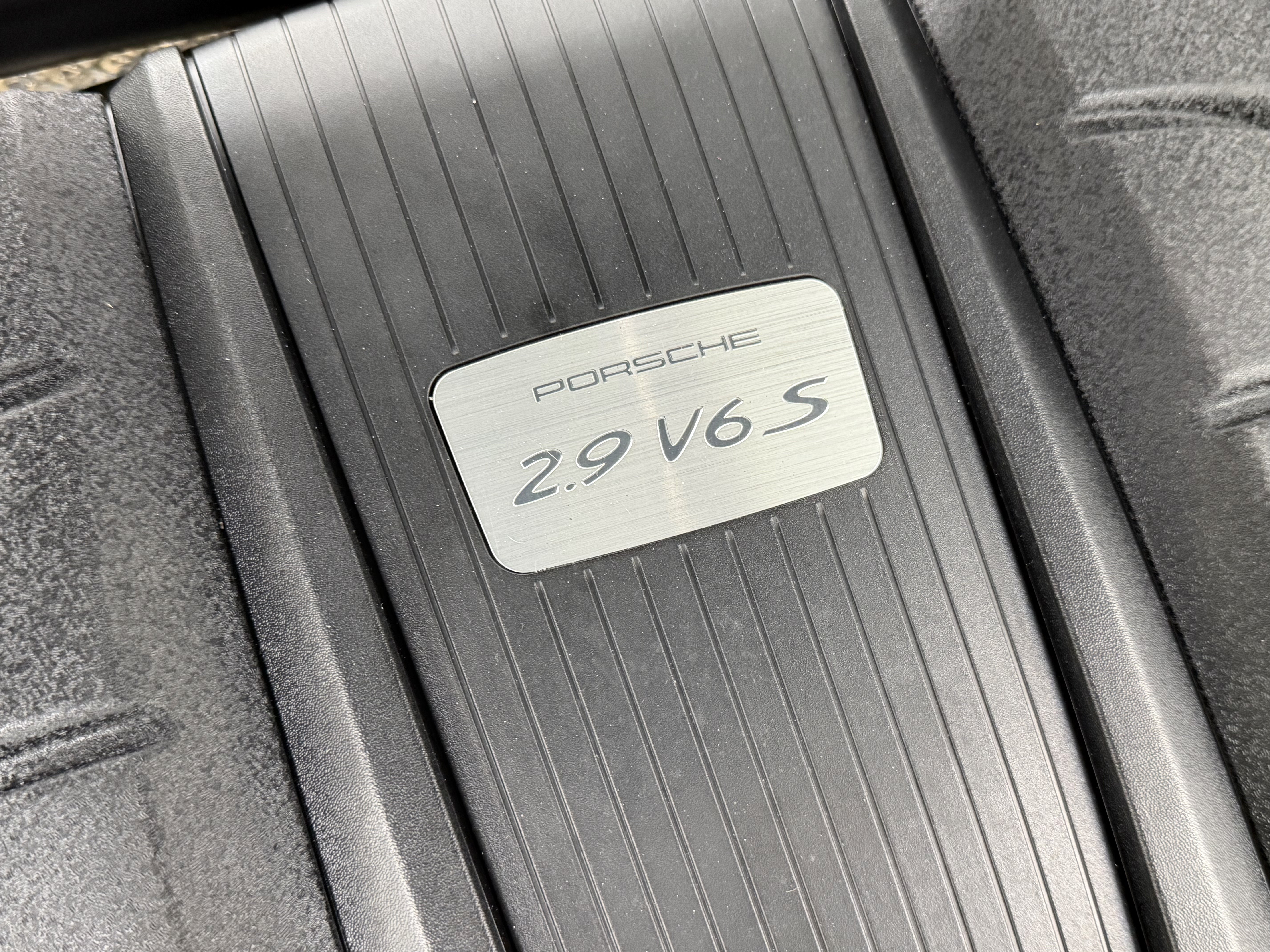 Certified 2023 Porsche Macan S AWD/4WD image 62
