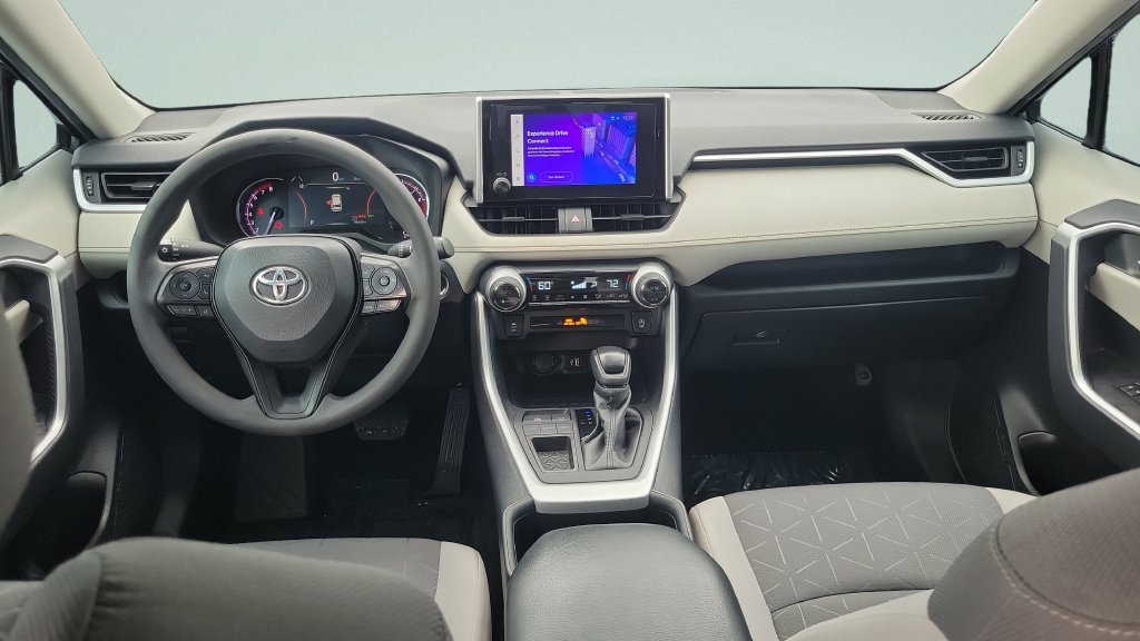 Used 2024 Toyota RAV4 XLE FWD image 10