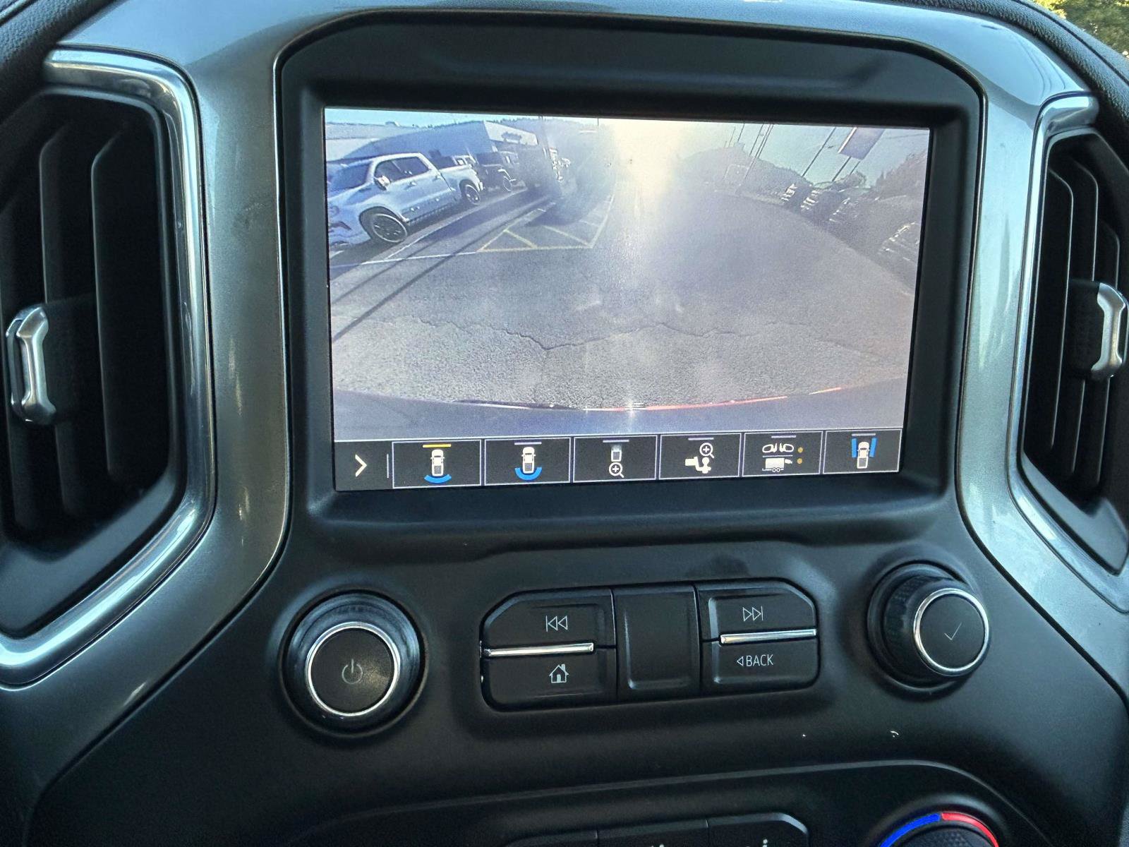 Used 2019 Chevrolet Silverado 1500 LTZ w/ LTZ Plus Package AWD/4WD image 23