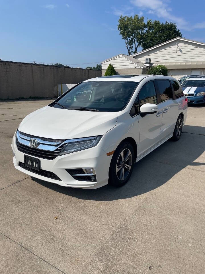 Used 2018 Honda Odyssey Touring image 2