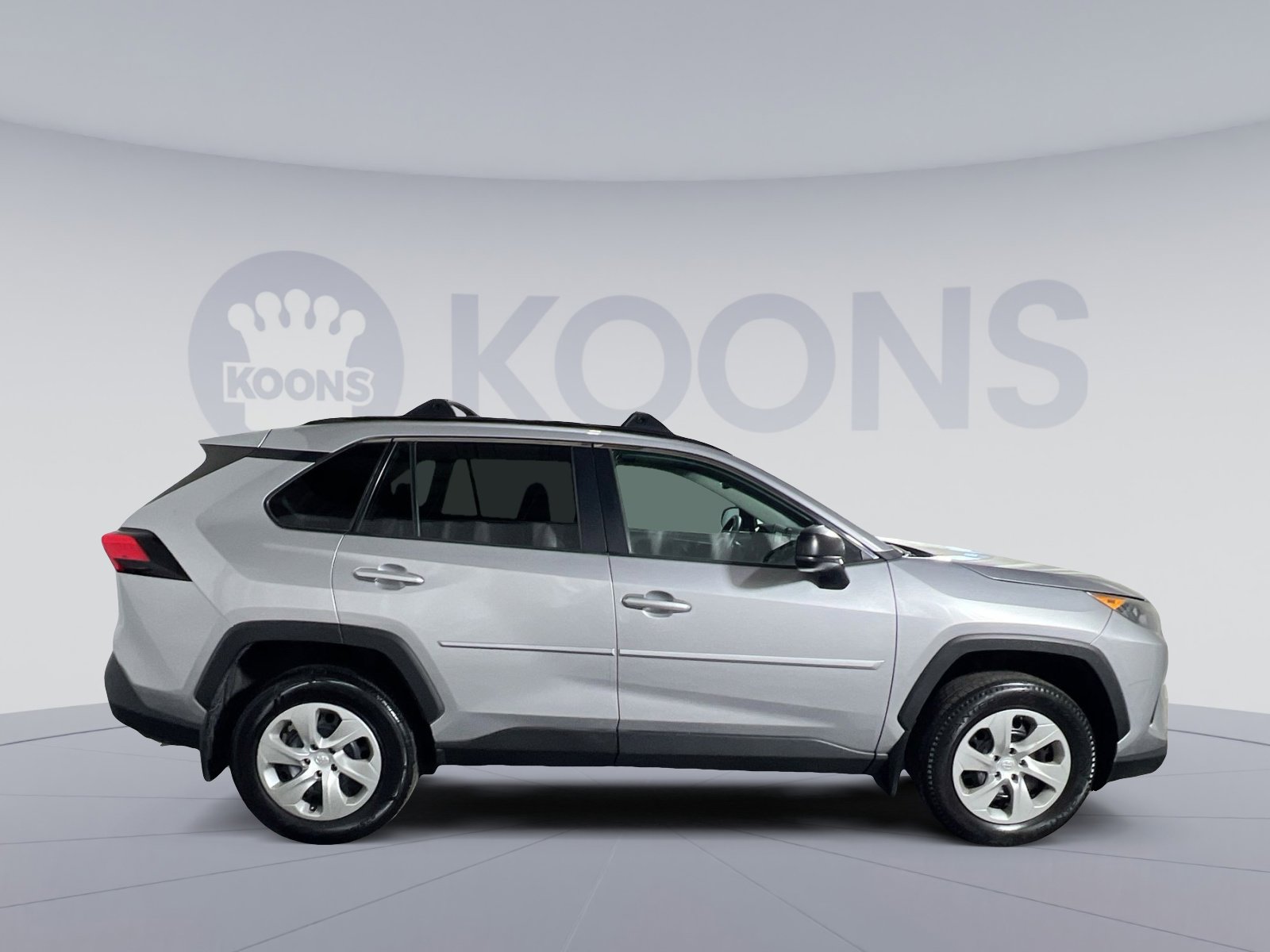 Used 2021 Toyota RAV4 LE AWD/4WD image 8