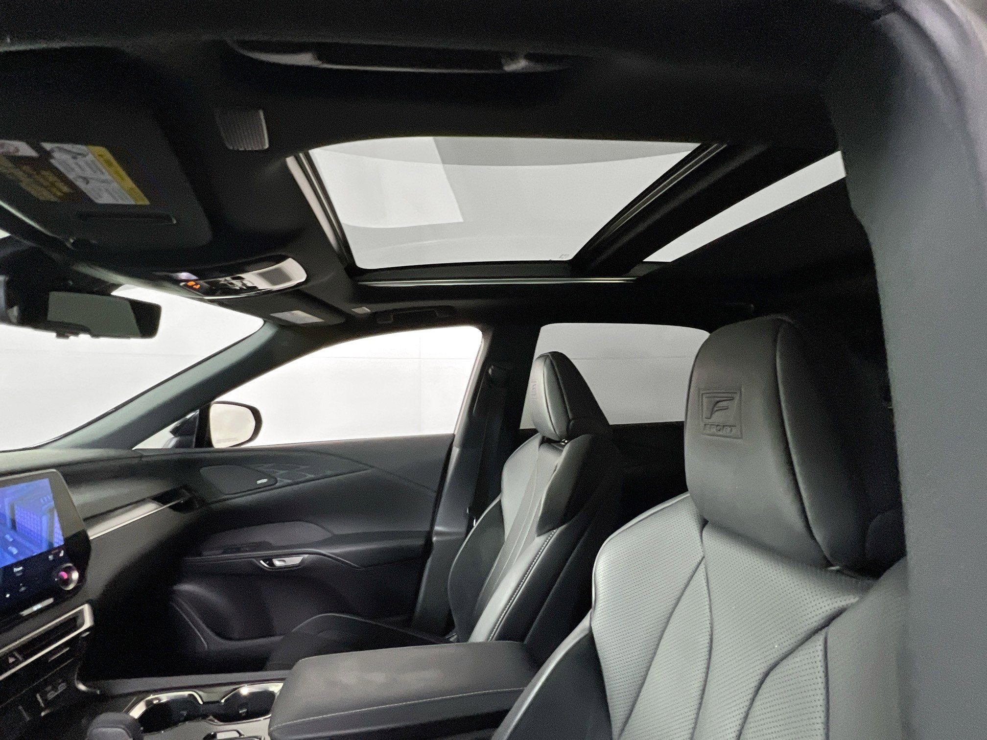 Used 2024 Lexus RX 500h F Sport w/ Convenience Package image 22