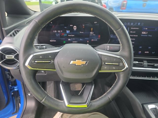 Used 2025 Chevrolet Equinox EV LT w/ Comfort Package AWD/4WD image 13