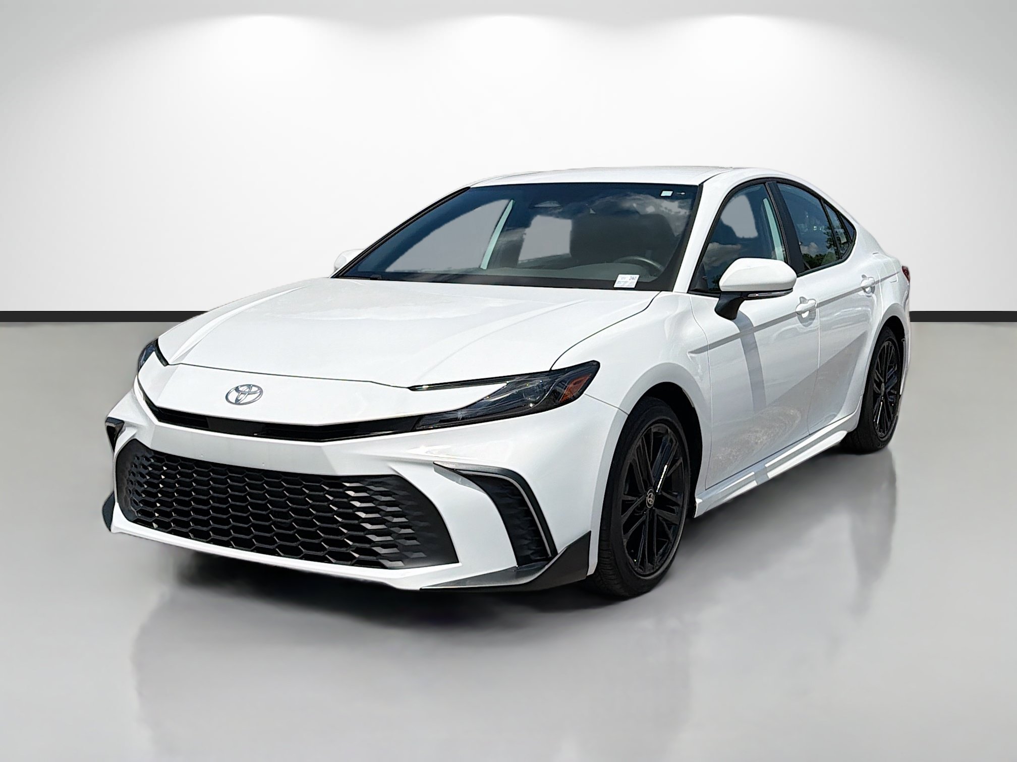 Used 2025 Toyota Camry SE w/ Multimedia Upgrade Package FWD image 7