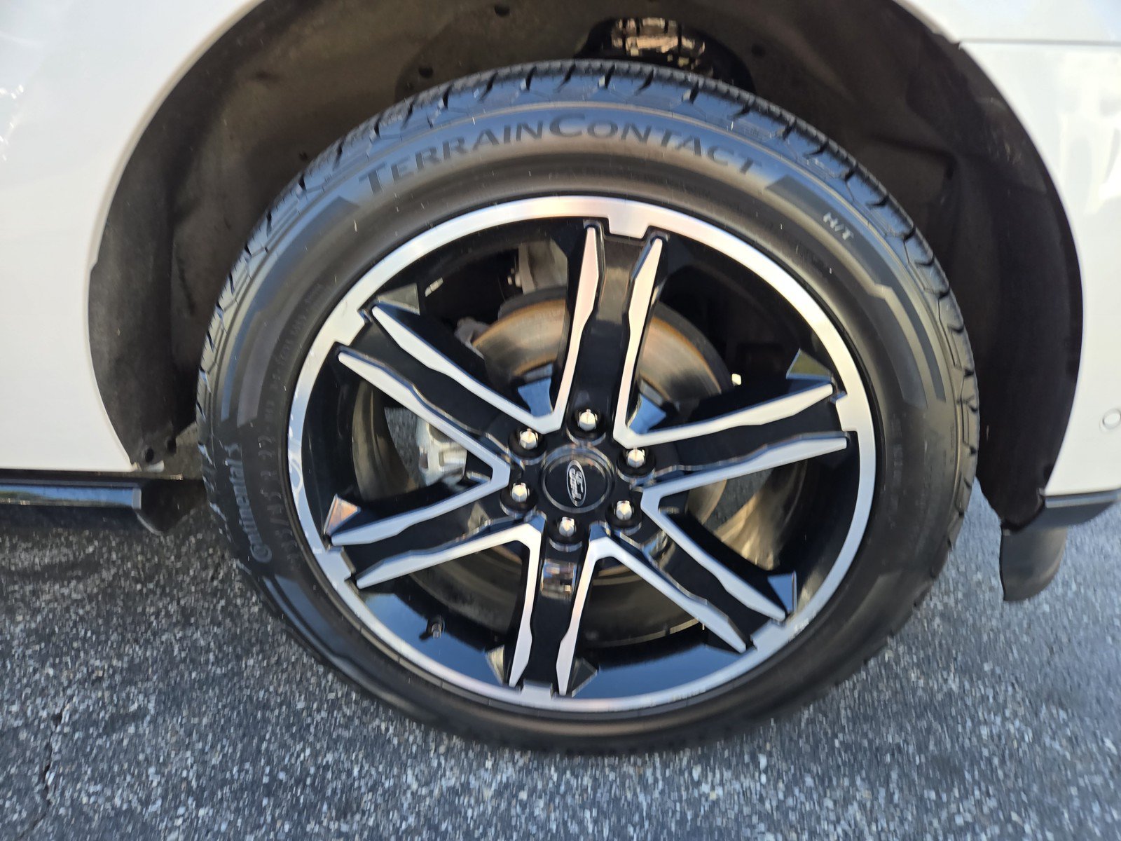 Used 2019 Ford Expedition Limited w/ Equipment Group 303A AWD/4WD image 7