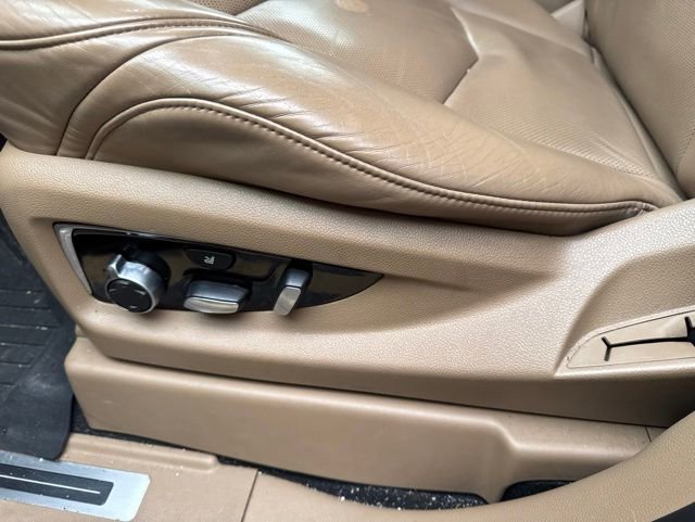 Used 2020 Cadillac Escalade Platinum AWD/4WD image 15