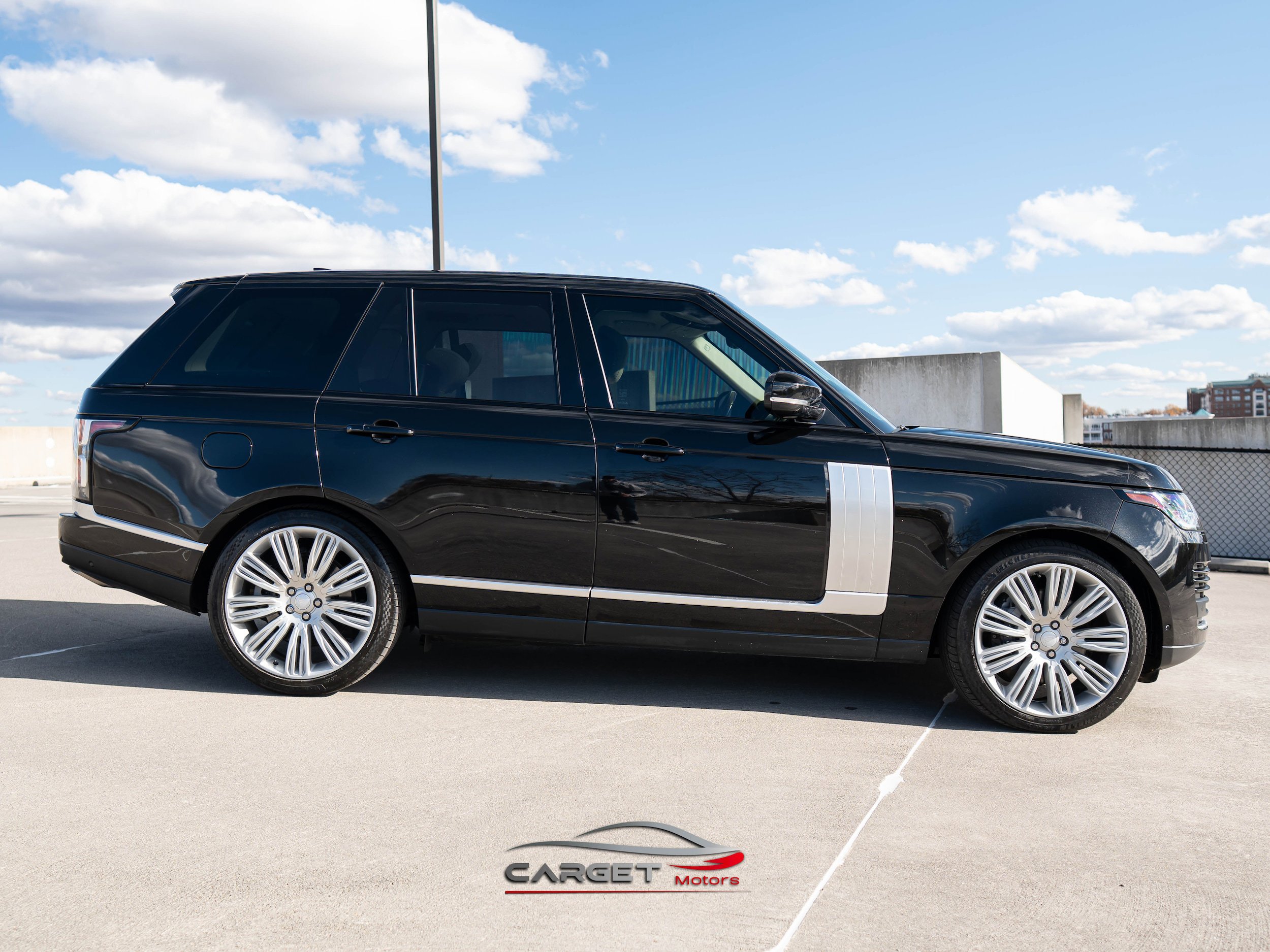 Used 2021 Land Rover Range Rover P525 Westminster Edition image 8